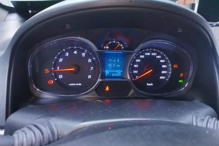 Used Chevrolet Captiva 2015 2.4L 4x4 Flagship Edition 7-Seater Instrument Cluster