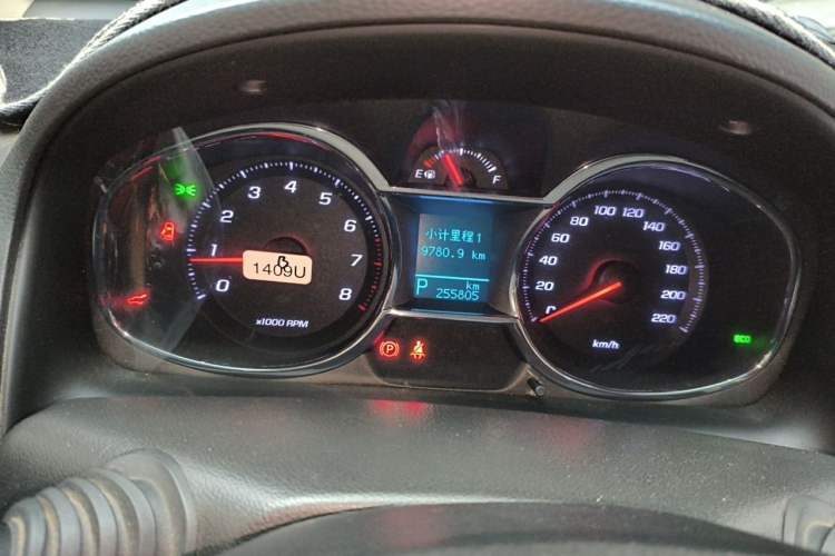 Used Chevrolet Captiva 2015 2.4L 4x4 Flagship Edition 7-Seater Instrument Cluster