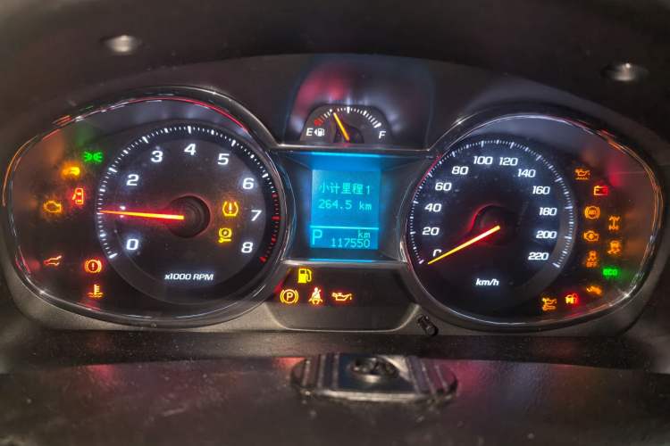 Used Chevrolet Captiva 2015 2.4L 4x4 Flagship Edition 7-Seater Instrument Cluster