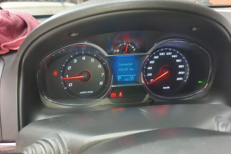 Used Chevrolet Captiva 2015 2.4L Two-Wheel Drive Urban Version 7 Seats Instrument Cluster