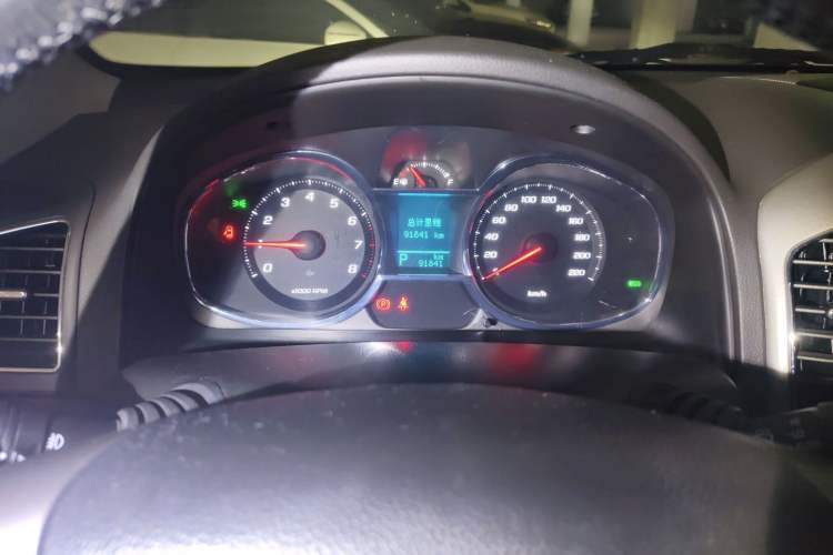 Used Chevrolet Captiva 2015 2.4L 4x4 Flagship Edition 7-Seater Instrument Cluster