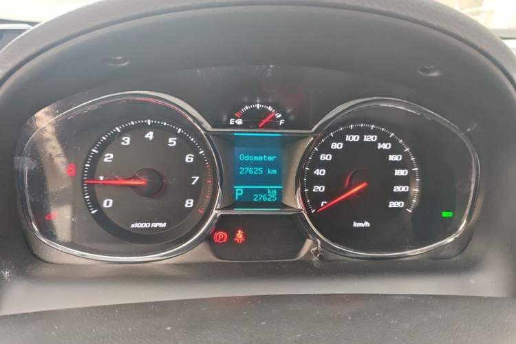 Used Chevrolet Captiva 2015 2.4L Two-Wheel Drive Urban Version 5 Seats Instrument Cluster