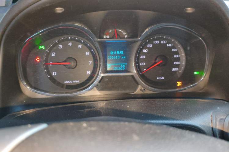 Used Chevrolet Captiva 2015 2.4L 4x4 Flagship Edition 7-Seater Instrument Cluster