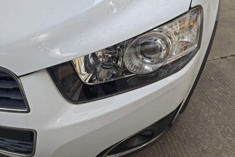 Used Chevrolet Captiva 2015 2.4L Two-Wheel Drive Urban Version 7 Seats Left Front Headlight