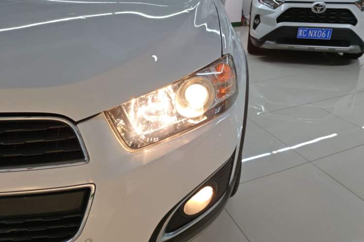 Used Chevrolet Captiva 2015 2.4L 4x4 Flagship Edition 7-Seater Left Front Headlight