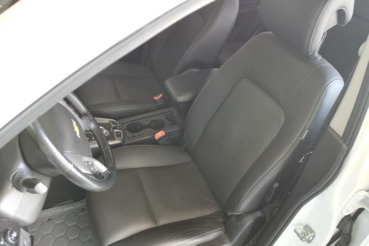 Used Chevrolet Captiva 2015 2.4L 4x4 Flagship Edition 7-Seater Left Front Seat
