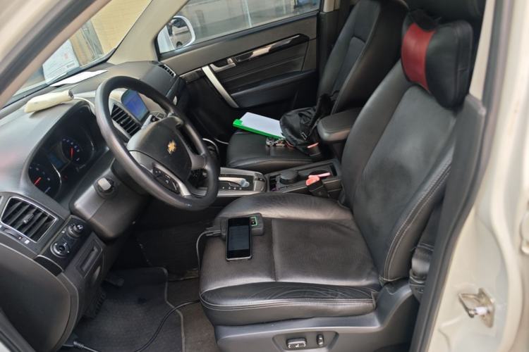 Used Chevrolet Captiva 2015 2.4L Two-Wheel Drive Urban Version 7 Seats Left Front Seat