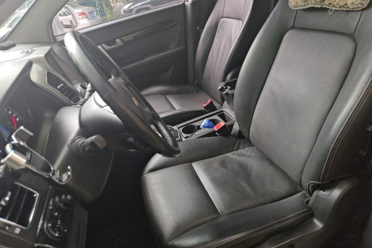 Used Chevrolet Captiva 2015 2.4L 4x4 Flagship Edition 7-Seater Left Front Seat