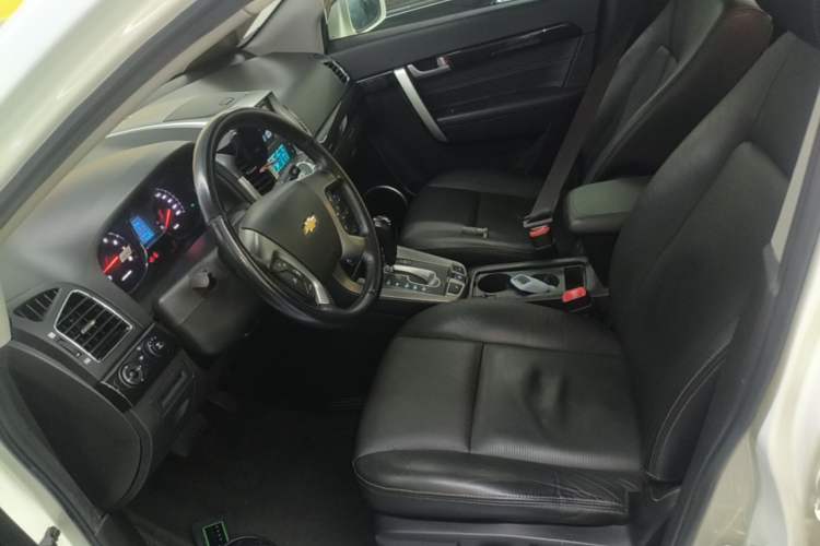 Used Chevrolet Captiva 2015 2.4L 4x4 Flagship Edition 7-Seater Left Front Seat