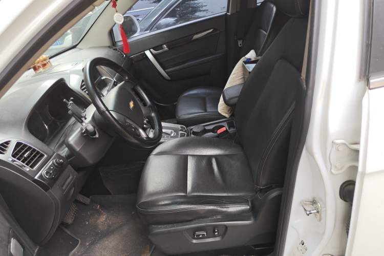 Used Chevrolet Captiva 2015 2.4L 4x4 Flagship Edition 7-Seater Left Front Seat