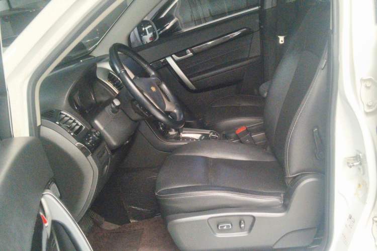 Used Chevrolet Captiva 2015 2.4L 4x4 Flagship Edition 7-Seater Left Front Seat