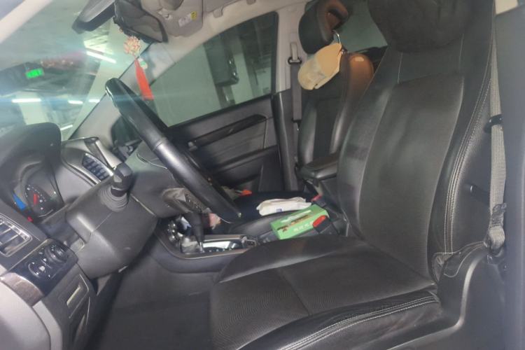 Used Chevrolet Captiva 2015 2.4L 4x4 Flagship Edition 7-Seater Left Front Seat
