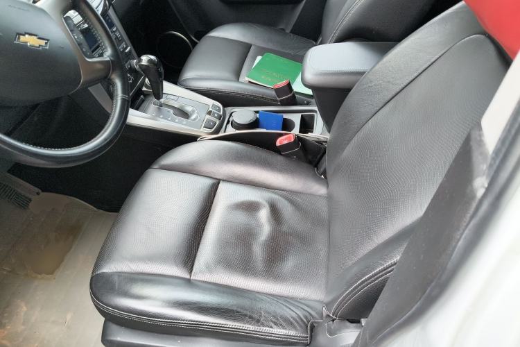 Used Chevrolet Captiva 2015 2.4L 4x4 Flagship Edition 7-Seater Left Front Seat