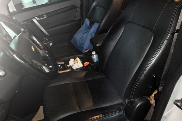 Used Chevrolet Captiva 2015 2.4L 4x4 Flagship Edition 7-Seater Left Front Seat
