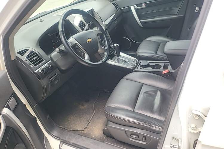 Used Chevrolet Captiva 2015 2.4L 4x4 Flagship Edition 7-Seater Left Front Seat