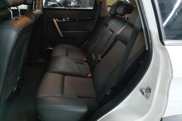 Used Chevrolet Captiva 2015 2.4L 4x4 Flagship Edition 7-Seater Left Rear Seat