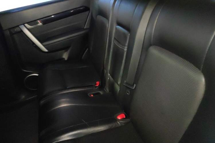 Used Chevrolet Captiva 2015 2.4L 4x4 Flagship Edition 7-Seater Left Rear Seat