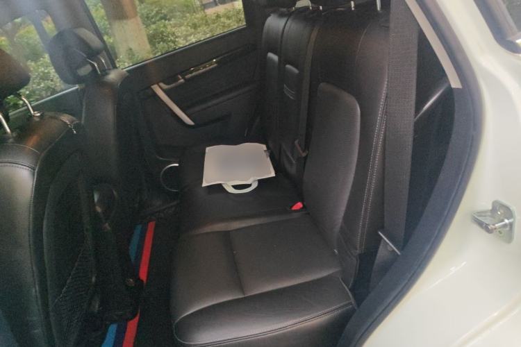 Used Chevrolet Captiva 2015 2.4L Two-Wheel Drive Urban Version 7 Seats Left Rear Seat
