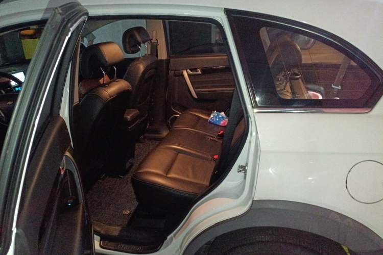 Used Chevrolet Captiva 2015 2.4L 4x4 Flagship Edition 7-Seater Left Rear Seat