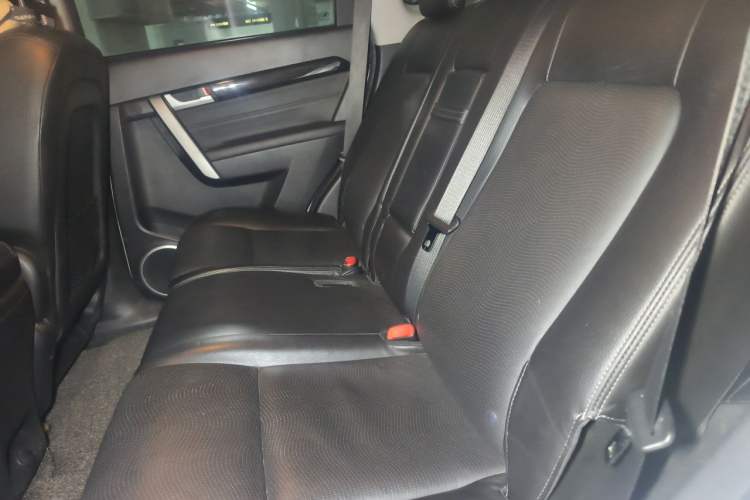 Used Chevrolet Captiva 2015 2.4L 4x4 Flagship Edition 7-Seater Left Rear Seat