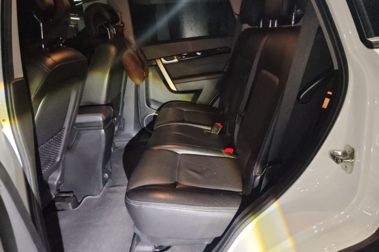 Used Chevrolet Captiva 2015 2.4L 4x4 Flagship Edition 7-Seater Left Rear Seat