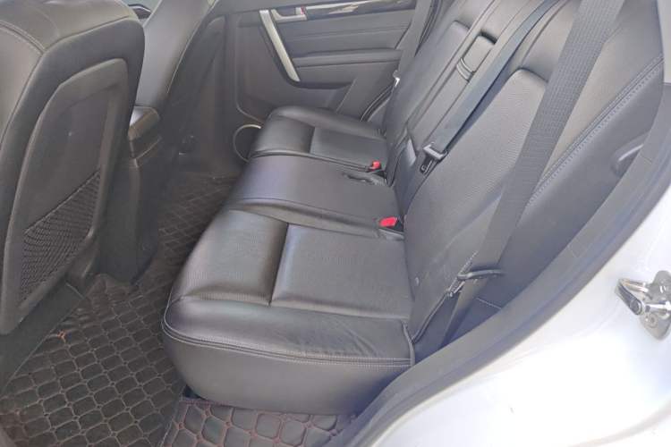 Used Chevrolet Captiva 2015 2.4L 4x4 Flagship Edition 7-Seater Left Rear Seat