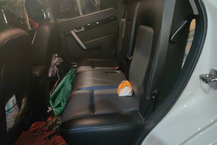 Used Chevrolet Captiva 2015 2.4L 4x4 Flagship Edition 7-Seater Left Rear Seat