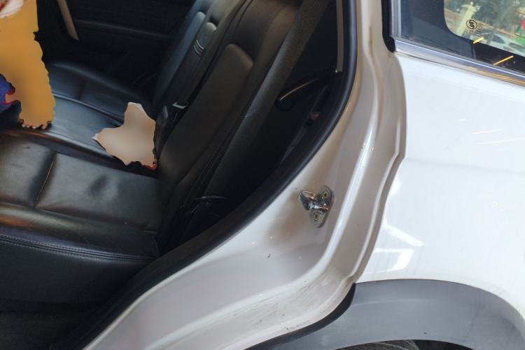 Used Chevrolet Captiva 2015 2.4L 4x4 Flagship Edition 7-Seater Left Rear Seat