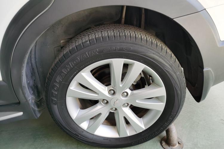 Used Chevrolet Captiva 2015 2.4L 4x4 Flagship Edition 7-Seater Left Rear Wheel Hub