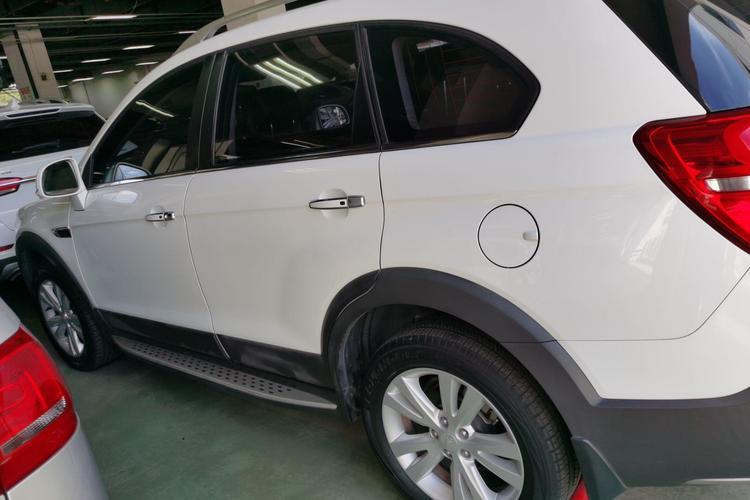 Used Chevrolet Captiva 2015 2.4L 4x4 Flagship Edition 7-Seater Left Side