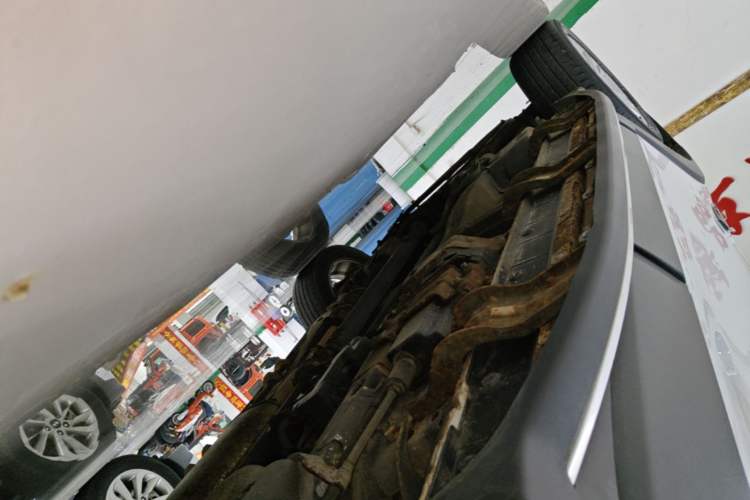 Used Chevrolet Captiva 2015 2.4L 4x4 Flagship Edition 7-Seater Left Side Sill