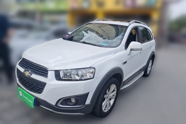 Used Chevrolet Captiva 2015 2.4L 4x4 Flagship Edition 7-Seater