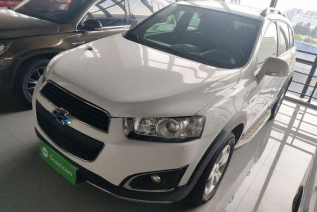 Ojetý Chevrolet Captiva 2015 2.4L Two-Wheel Drive Urban Version 7 Seats