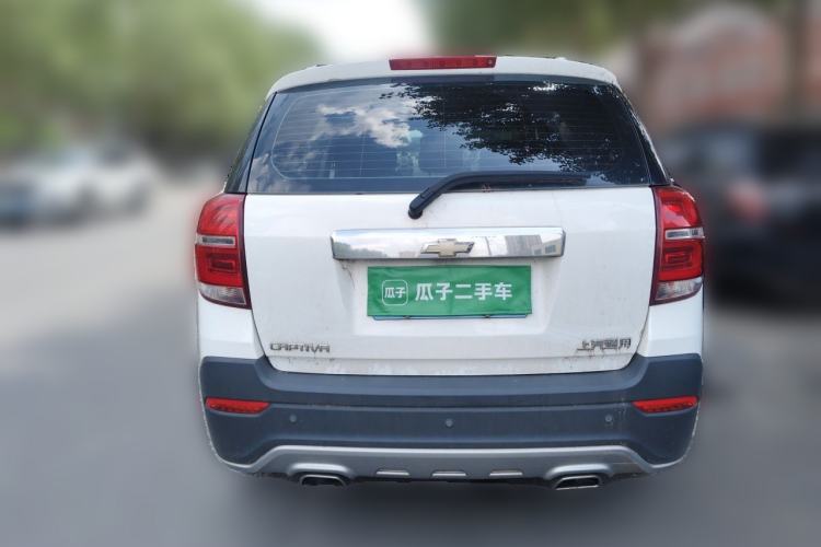 Used Chevrolet Captiva 2015 2.4L Two-Wheel Drive Urban Version 7 Seats Rear