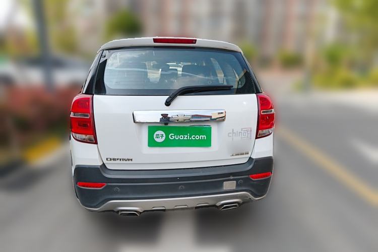 Used Chevrolet Captiva 2015 2.4L Two-Wheel Drive Urban Version 7 Seats Rear
