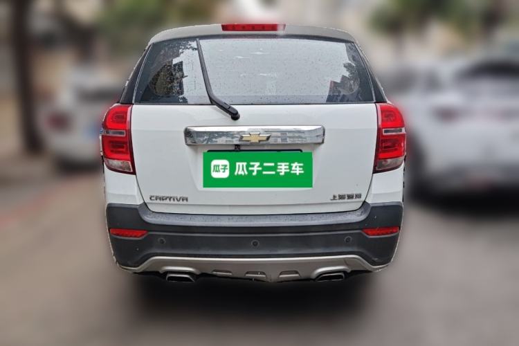 Used Chevrolet Captiva 2015 2.4L Two-Wheel Drive Urban Version 7 Seats Rear