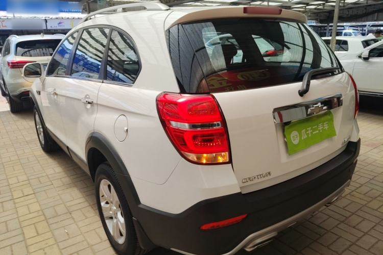 Used Chevrolet Captiva 2015 2.4L Two-Wheel Drive Urban Version 7 Seats Rear Left 45 Deg