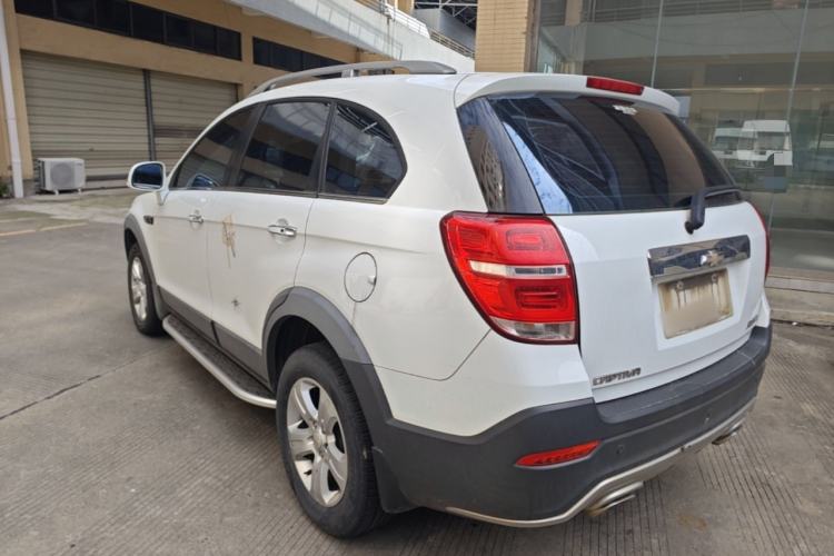 Used Chevrolet Captiva 2015 2.4L Two-Wheel Drive Urban Version 7 Seats Rear Left 45 Deg