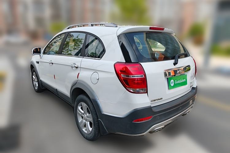 Used Chevrolet Captiva 2015 2.4L Two-Wheel Drive Urban Version 7 Seats Rear Left 45 Deg