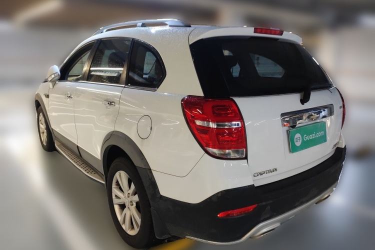 Used Chevrolet Captiva 2015 2.4L 4x4 Flagship Edition 7-Seater Rear Left 45 Deg