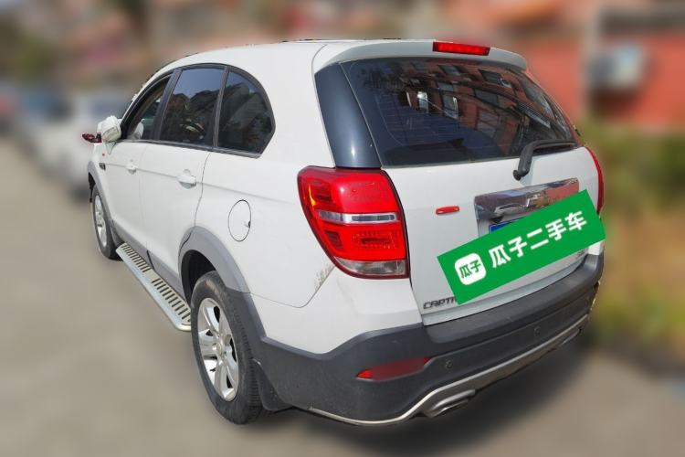 Used Chevrolet Captiva 2015 2.4L Two-Wheel Drive Urban Version 5 Seats Rear Left 45 Deg