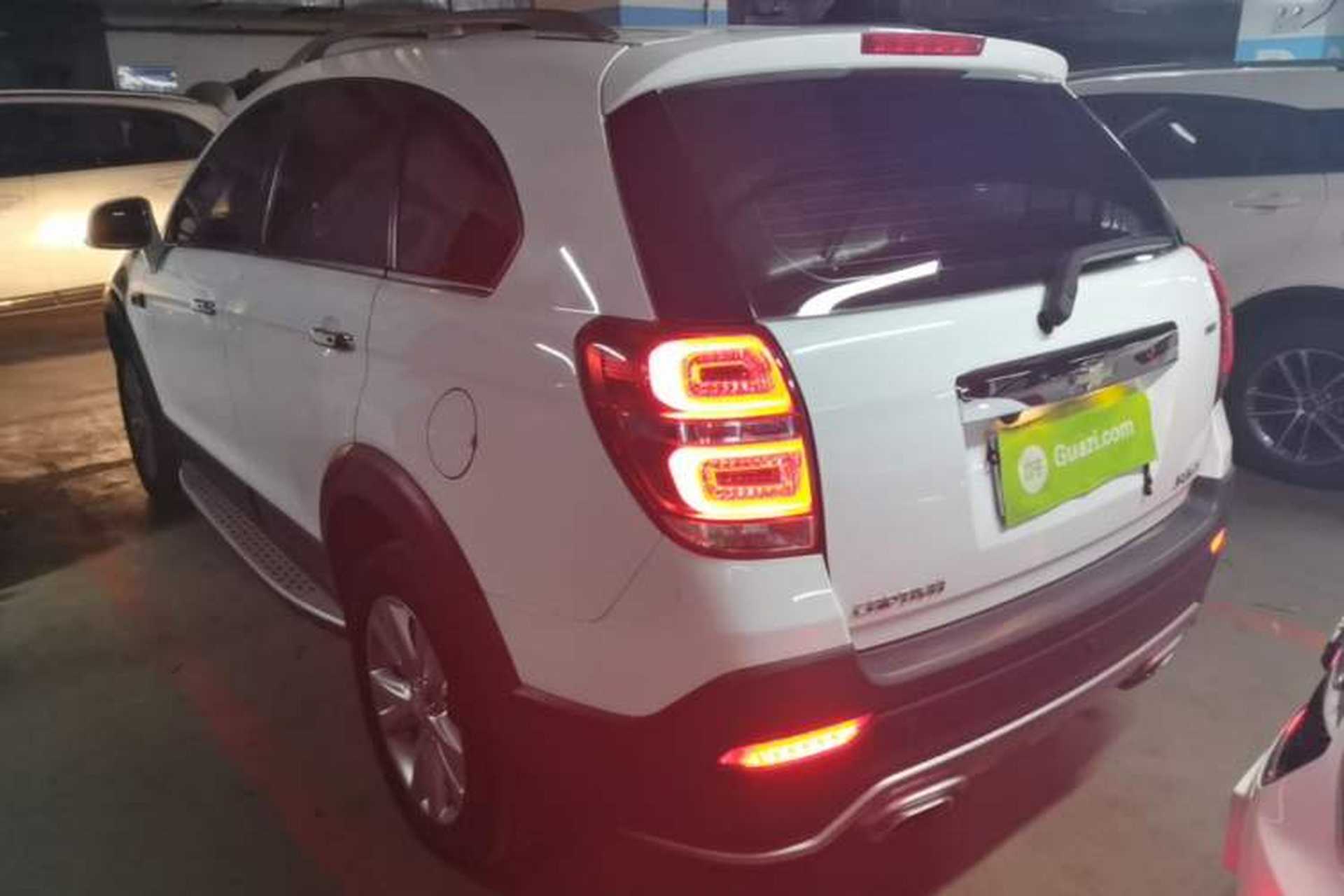 Used Chevrolet Captiva 2015 2.4L 4x4 Flagship Edition 7-Seater Rear Left 45 Deg