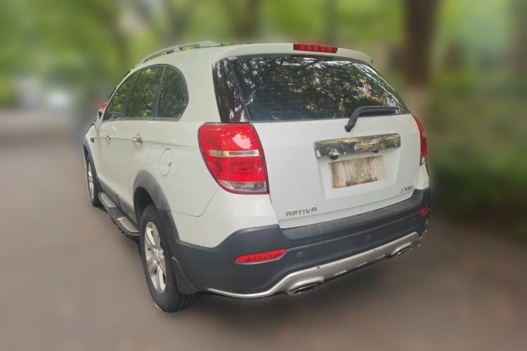 Used Chevrolet Captiva 2015 2.4L Two-Wheel Drive Urban Version 7 Seats Rear Left 45 Deg
