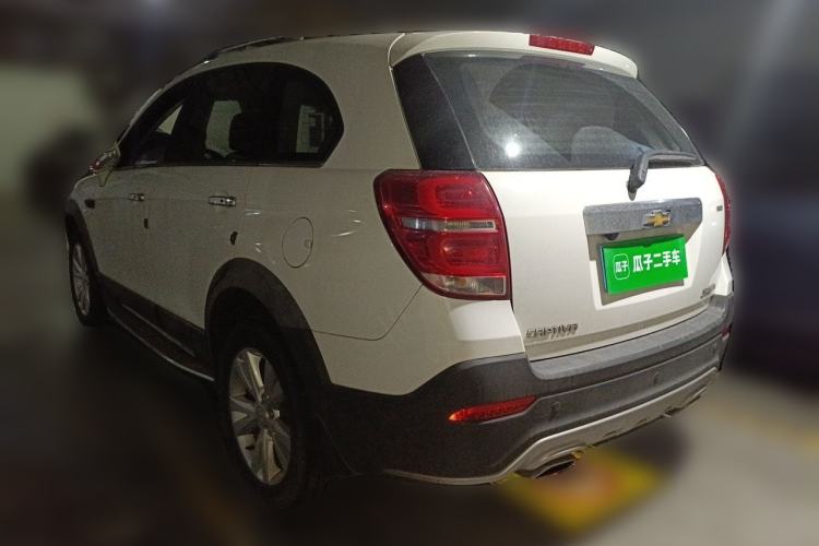 Used Chevrolet Captiva 2015 2.4L 4x4 Flagship Edition 7-Seater Rear Left 45 Deg