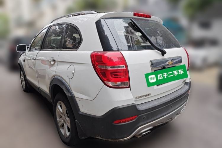 Used Chevrolet Captiva 2015 2.4L Two-Wheel Drive Urban Version 7 Seats Rear Left 45 Deg
