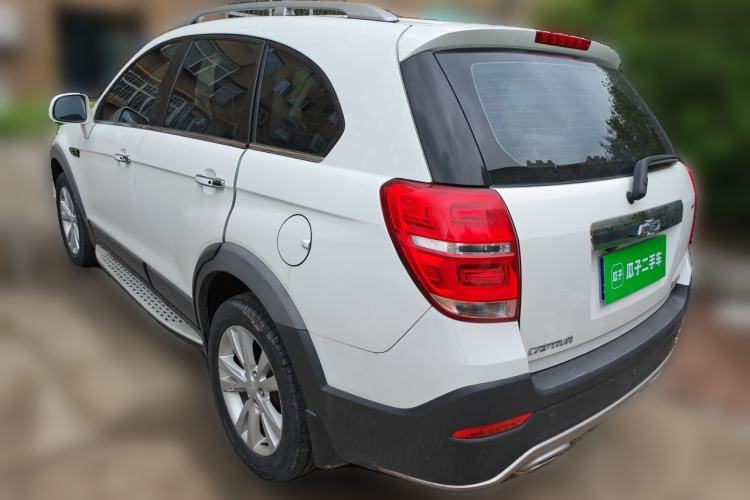 Used Chevrolet Captiva 2015 2.4L 4x4 Flagship Edition 7-Seater Rear Left 45 Deg