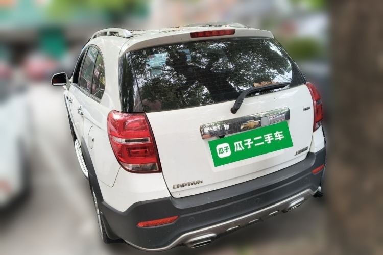 Used Chevrolet Captiva 2015 2.4L 4x4 Flagship Edition 7-Seater Rear Left 45 Deg