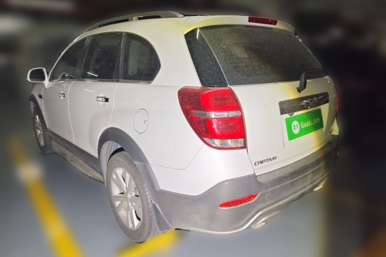 Used Chevrolet Captiva 2015 2.4L 4x4 Flagship Edition 7-Seater Rear Left 45 Deg