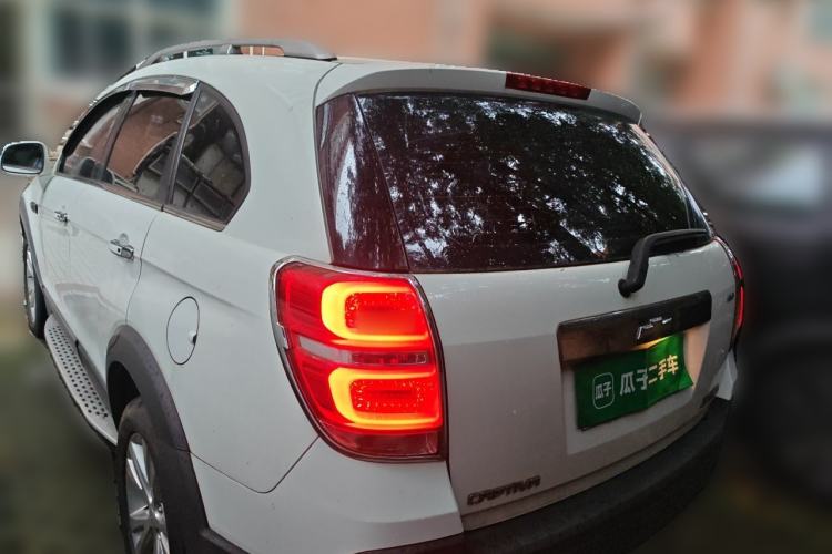 Used Chevrolet Captiva 2015 2.4L 4x4 Flagship Edition 7-Seater Rear Left 45 Deg
