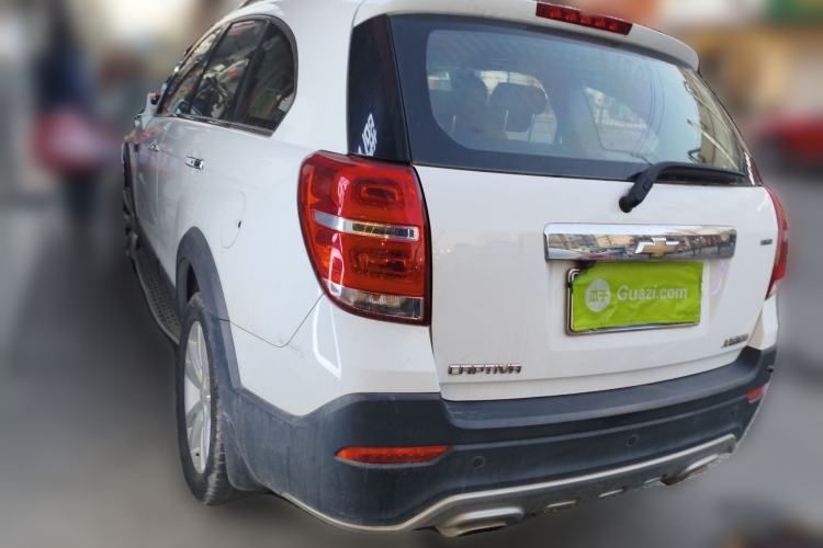 Used Chevrolet Captiva 2015 2.4L 4x4 Flagship Edition 7-Seater Rear Left 45 Deg